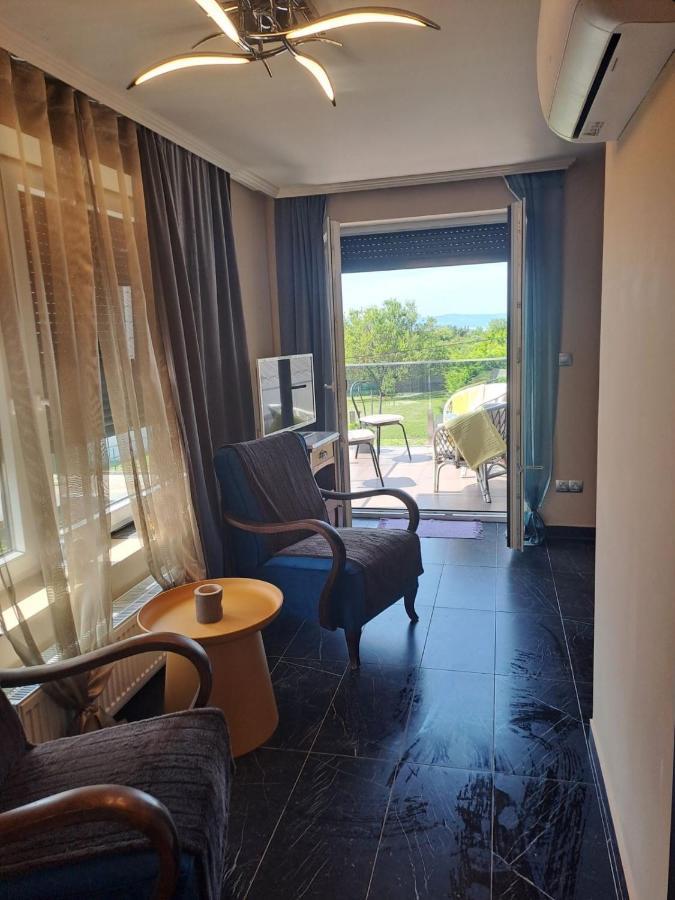 Annarosa Apartman Balatonszarszo Exterior photo